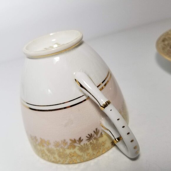 Vintage Royal Stafford tea cup and saucer gold bone china made in England - Picture 5 of 9